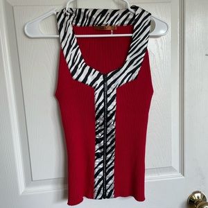 ⭐️ Red/Zebra Top Zipper Front Size M